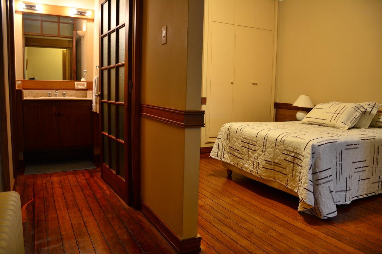 Hotel Crown Melo Extérieur photo